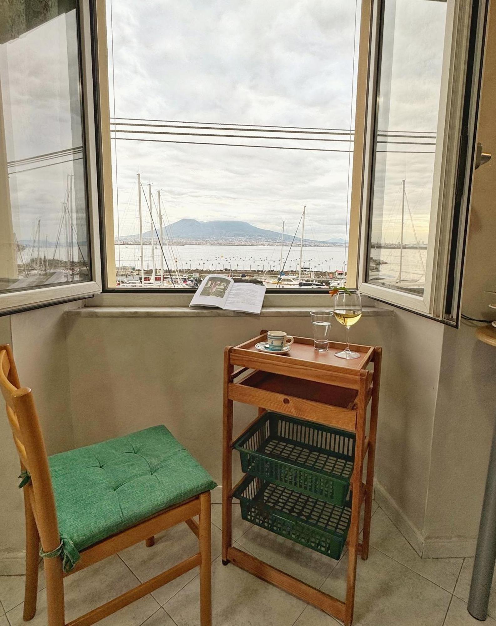 Laura House Apartman Nápoly Kültér fotó