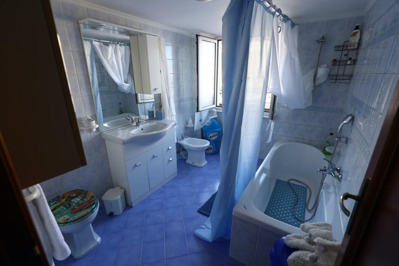 Laura House Apartman Nápoly Kültér fotó